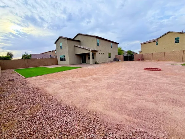 $2,975 | 3213 West Donner Drive, Phoenix, AZ 85041