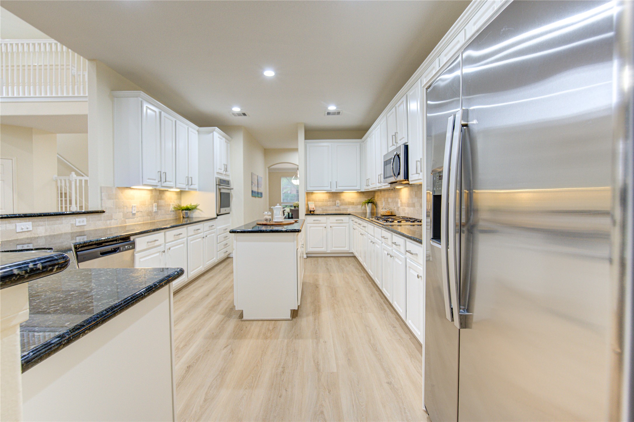 2327 Centerbrook Lane Katy, TX 77450 - Photo 15 of 47