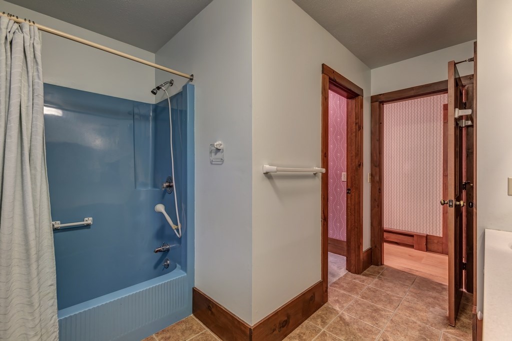 133 Federal Hill Road Milford, NH 03055 - Photo 16 of 40
