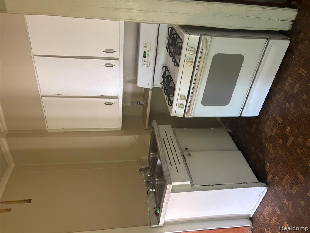 1122 Simcoe Avenue Flint, MI 48507 - Photo 18 of 21