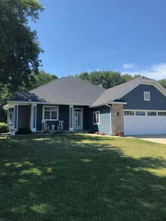 $523,500 | 645 Lancaster Boulevard, Zumbrota, MN 55992