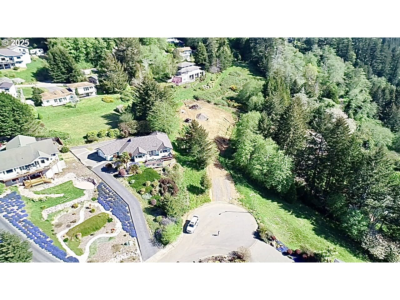 5 Riviera Court, Unit 5 Brookings, OR 97415 - Photo 5 of 11 Gallery Image 5