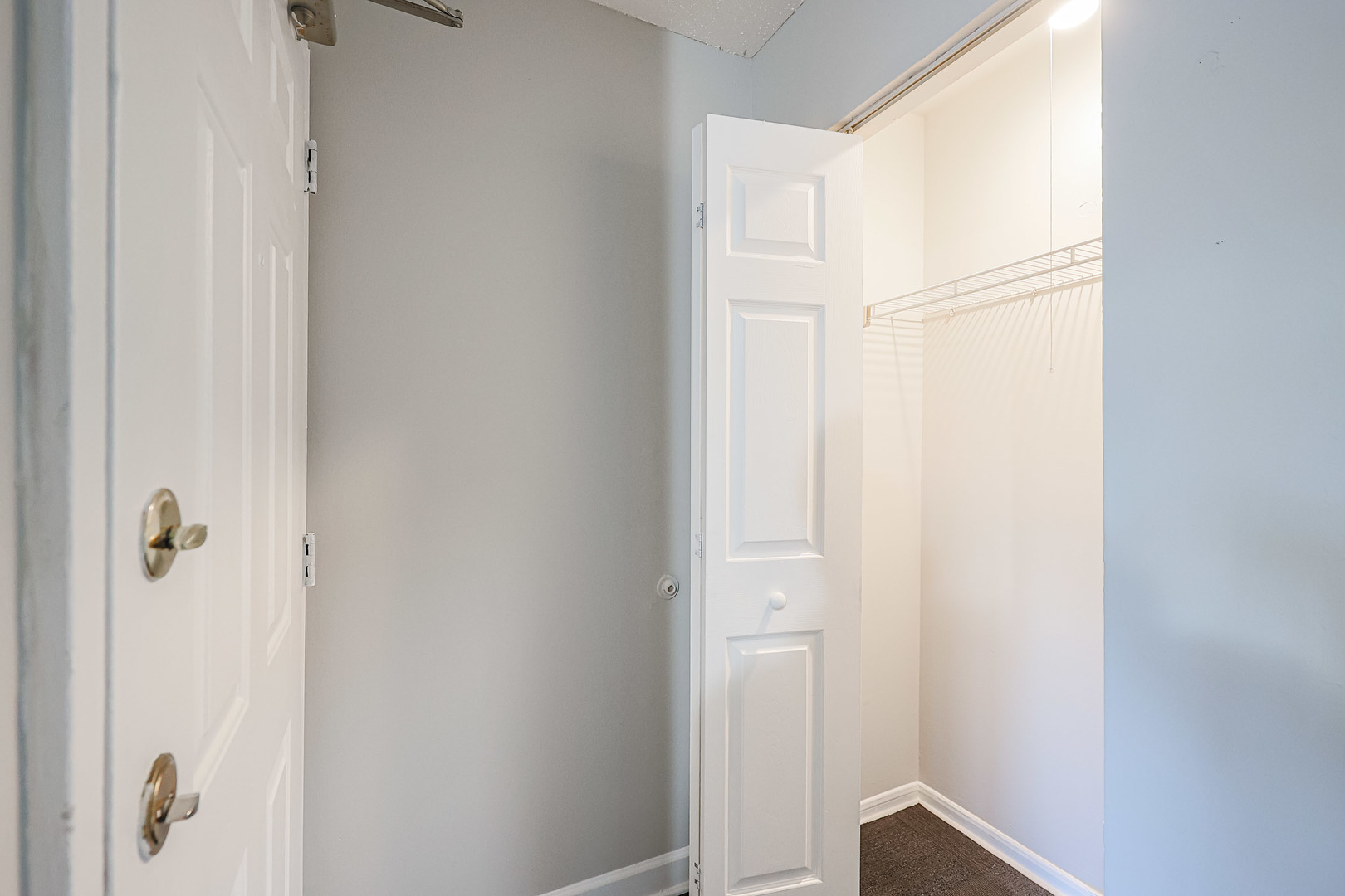 1961 North Hicks Road, Unit 111 Palatine, IL 60074 - Photo 17 of 42