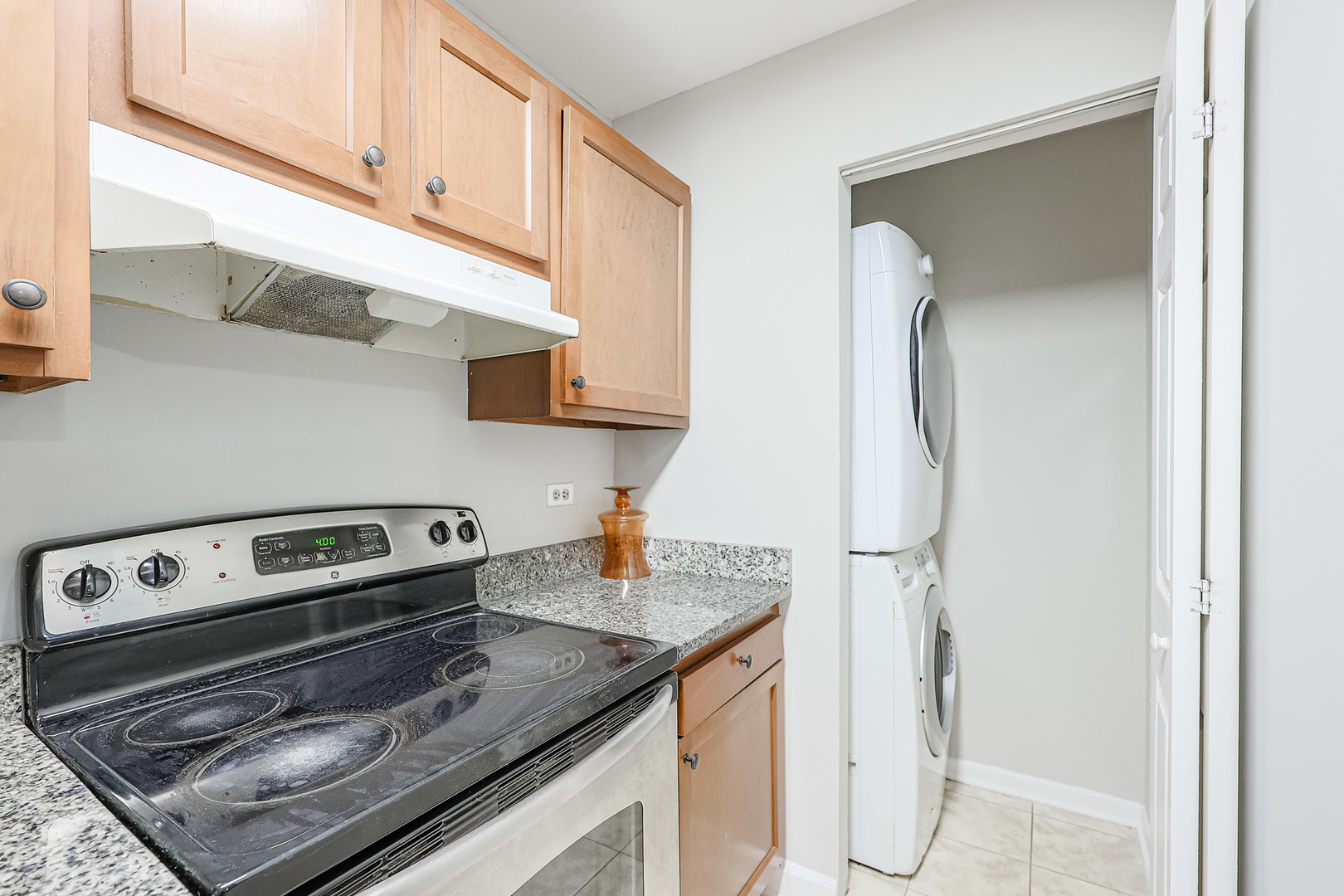 1961 North Hicks Road, Unit 111 Palatine, IL 60074 - Photo 23 of 42