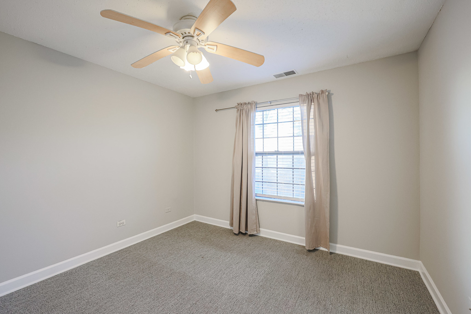 1961 North Hicks Road, Unit 111 Palatine, IL 60074 - Photo 24 of 42