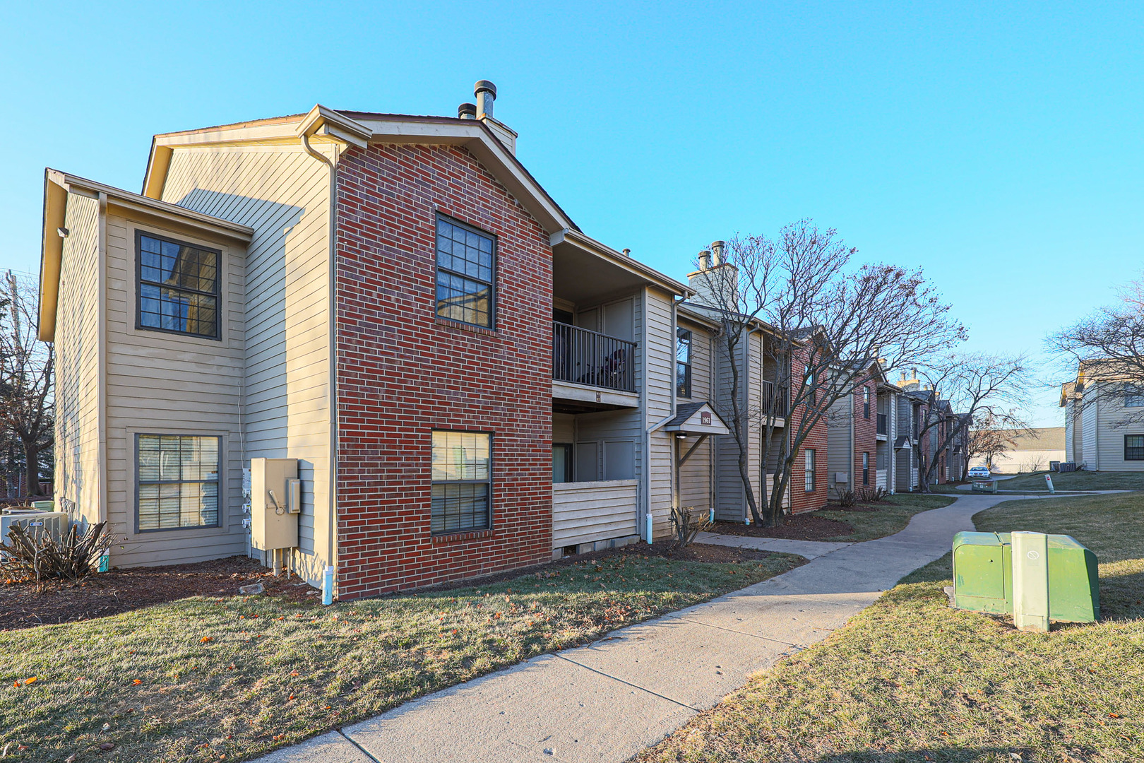 1961 North Hicks Road, Unit 111 Palatine, IL 60074 - Photo 8 of 42