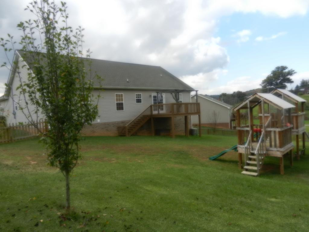 513 Walkers Bend Road Gray, TN 37615 - Photo 3 of 22 Level Fenced Yard