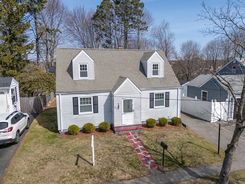 12 Roland Road Peabody, MA 01960 - Photo 1 of 38 Gallery Image 1