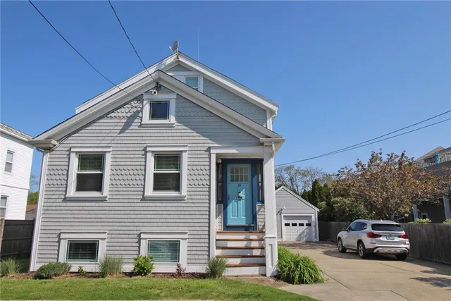 $4,000 | 28 West Narragansett Avenue, Newport, RI 02840
