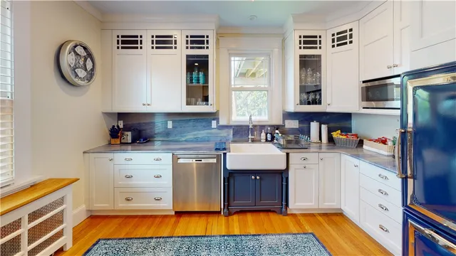 $4,000 | 28 West Narragansett Avenue, Newport, RI 02840