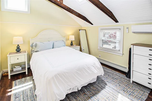 $4,000 | 28 West Narragansett Avenue, Newport, RI 02840