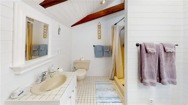 $4,000 | 28 West Narragansett Avenue, Newport, RI 02840