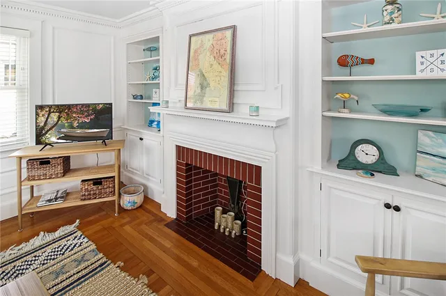 $4,000 | 28 West Narragansett Avenue, Newport, RI 02840