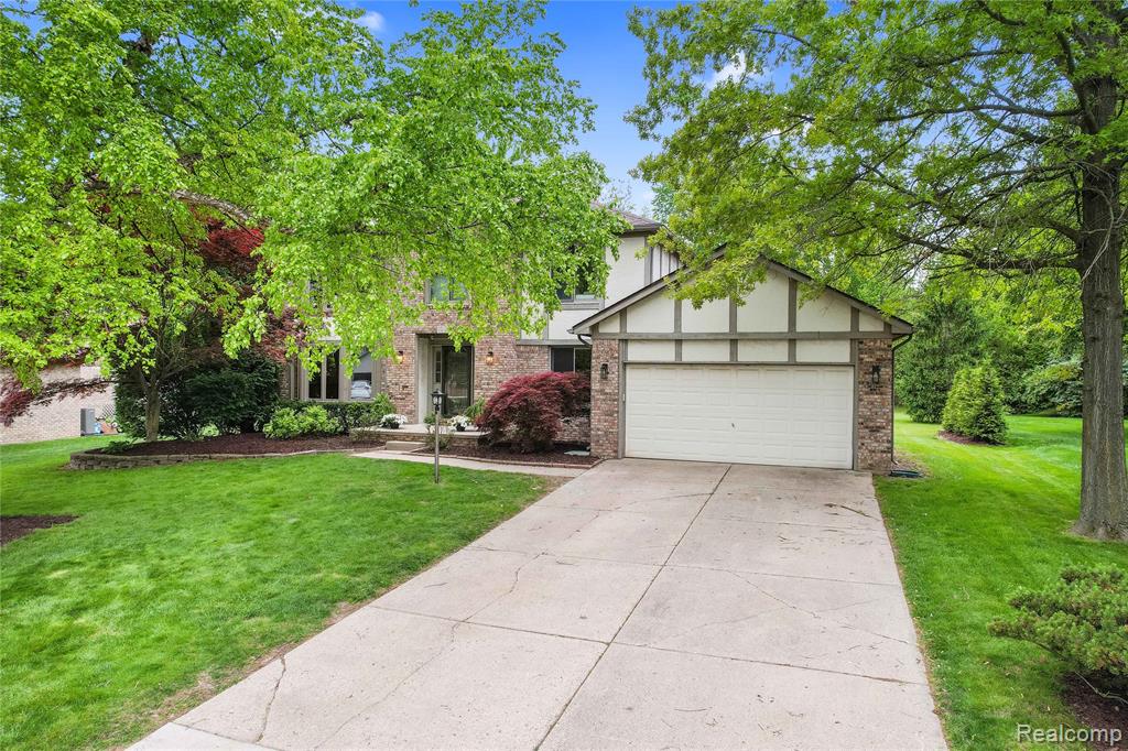 1036 Bembridge Drive Rochester Hills, MI 48307 - Photo 3 of 54