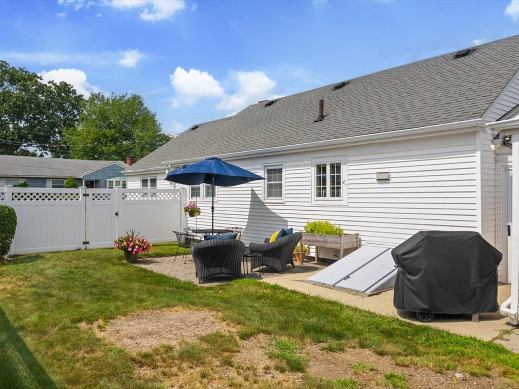 9 Kane Street Fall River, MA 02720 - Photo 6 of 25 Gallery Image 6