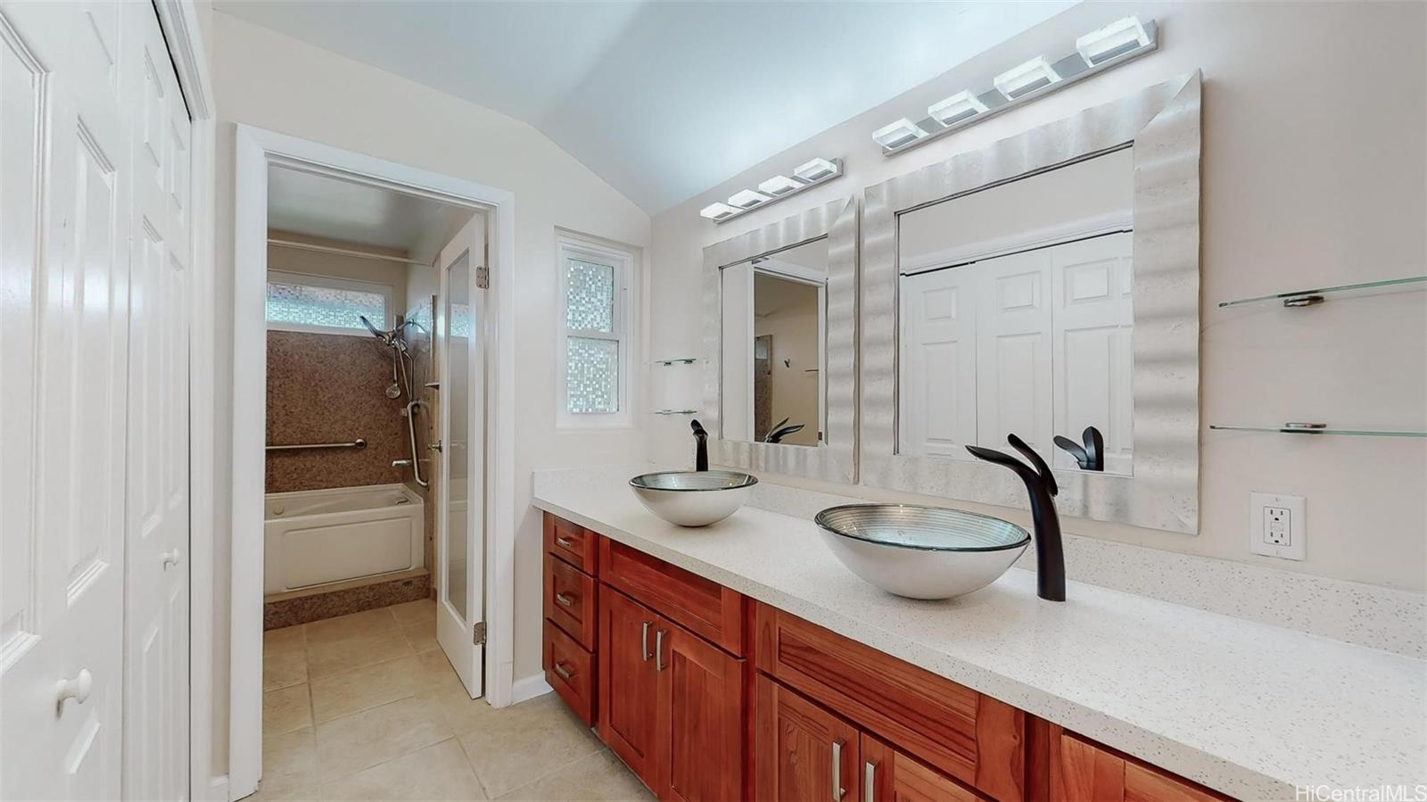 989 Kaluanui Road Honolulu, HI 96825 - Photo 14 of 25