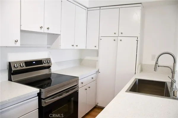 $2,695 | 344 West Tularosa Avenue, Orange, CA 92866