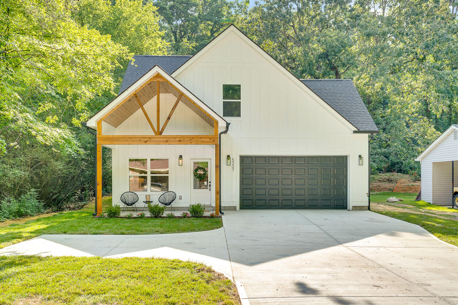 5307 Delashmitt Rd - MLS Photos-1