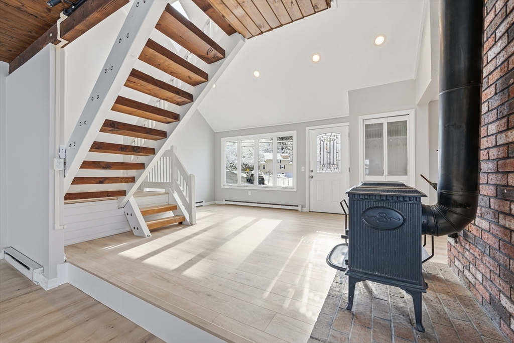 50 Cheever Avenue Dracut, MA 01826 - Photo 10 of 41