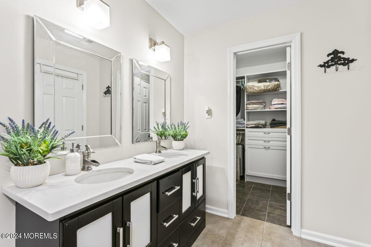 715 Elton Adelphia Road Freehold, NJ 07728 - Photo 28 of 43 HOM04434