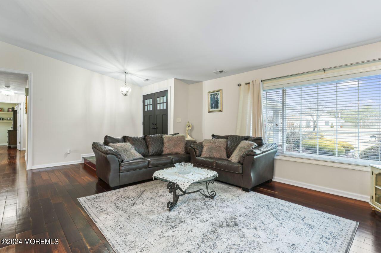 715 Elton Adelphia Road Freehold, NJ 07728 - Photo 4 of 43 HOM04289