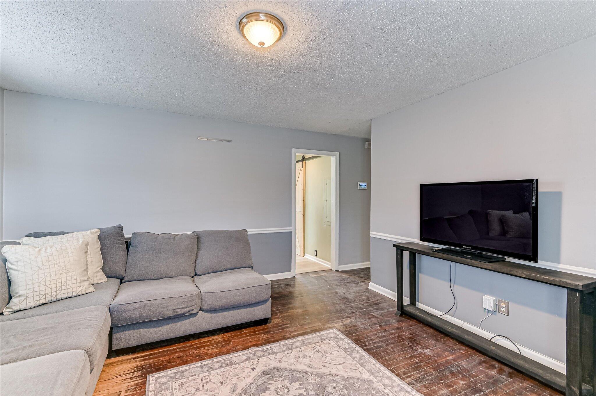 2143 Reedale Avenue Augusta, GA 30906 - Photo 3 of 22 06-106