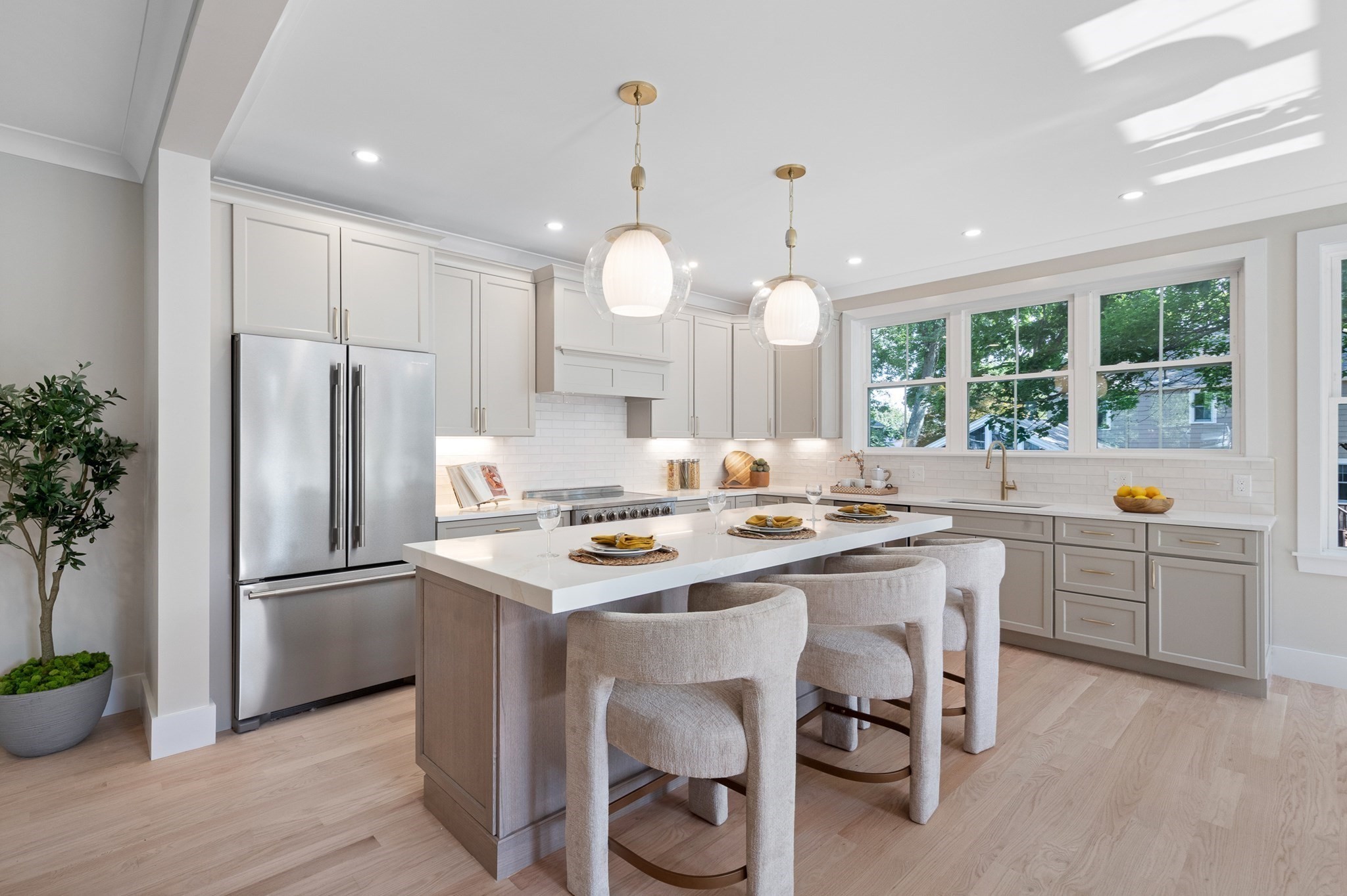53 Hodge Road Arlington, MA 02474 - Photo 8 of 41 Gallery Image 8