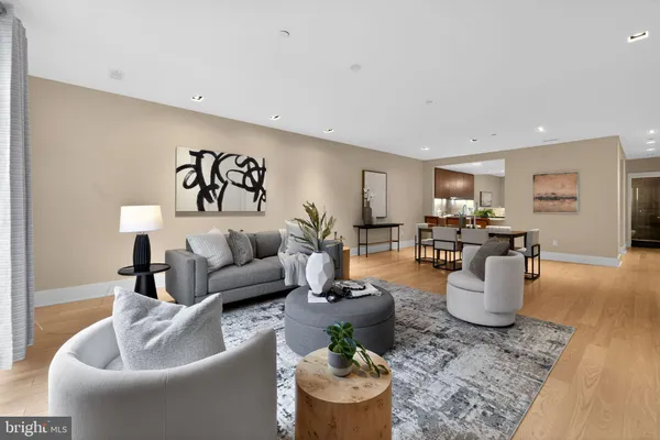 $1,495,000 | 2110 Sansom Street, Philadelphia, PA 19103