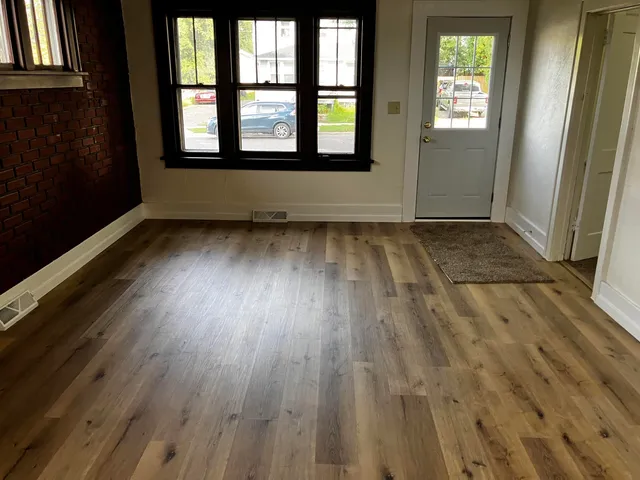 $179,900 | 19 3rd Street, Cloquet, MN 55720