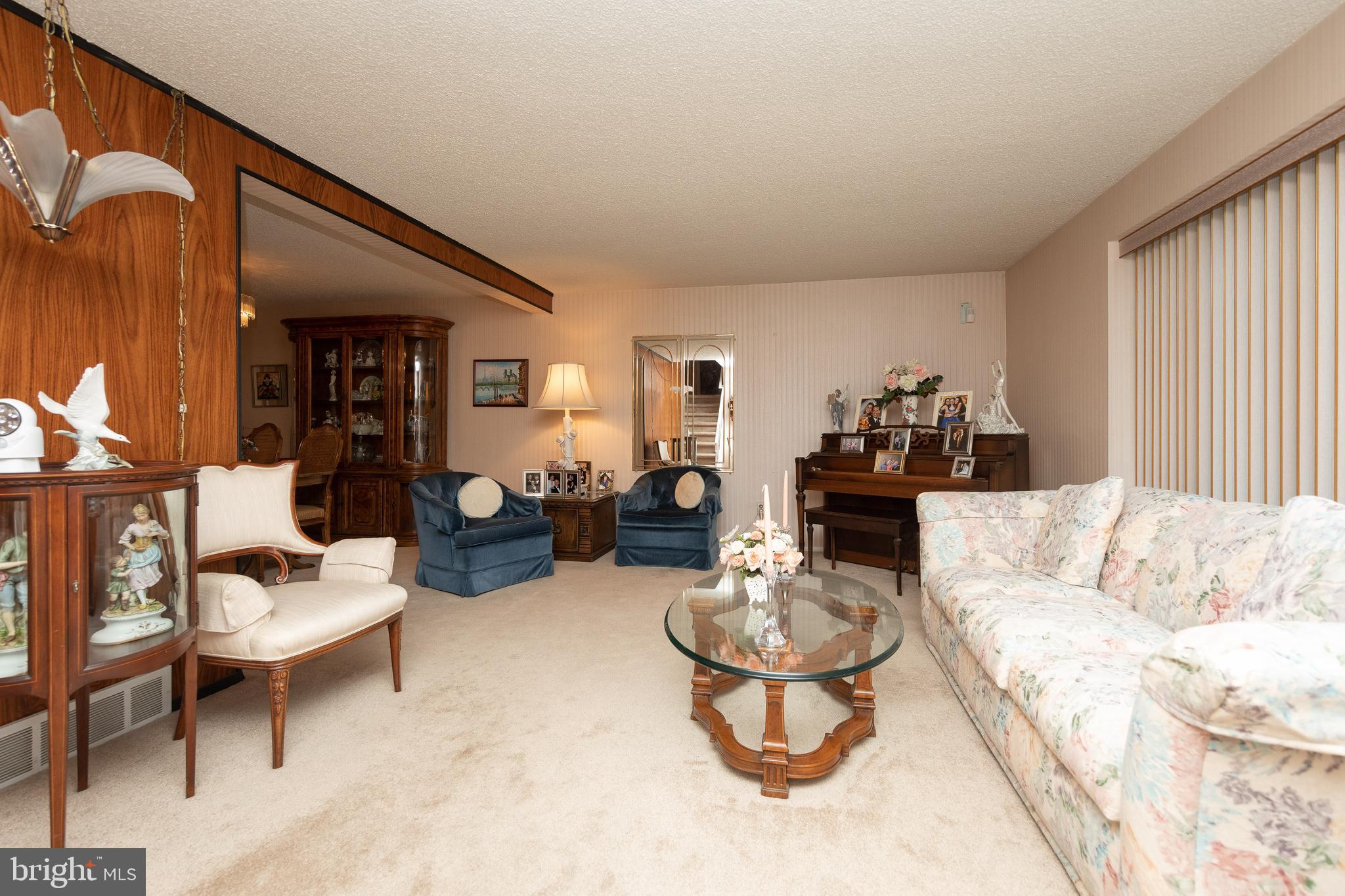 380 Emerson Road Huntingdon Valley, PA 19006 - Photo 4 of 32 Gallery Image 4