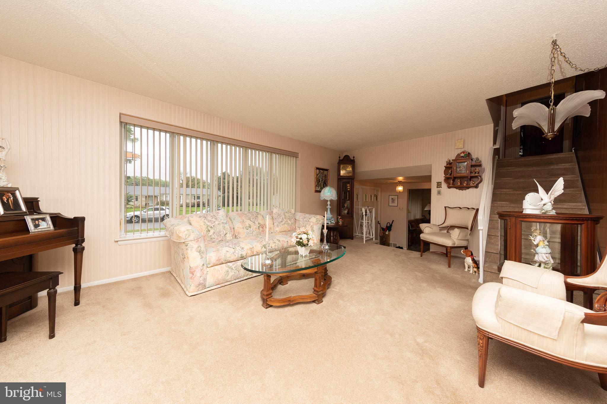 380 Emerson Road Huntingdon Valley, PA 19006 - Photo 6 of 32 Gallery Image 6