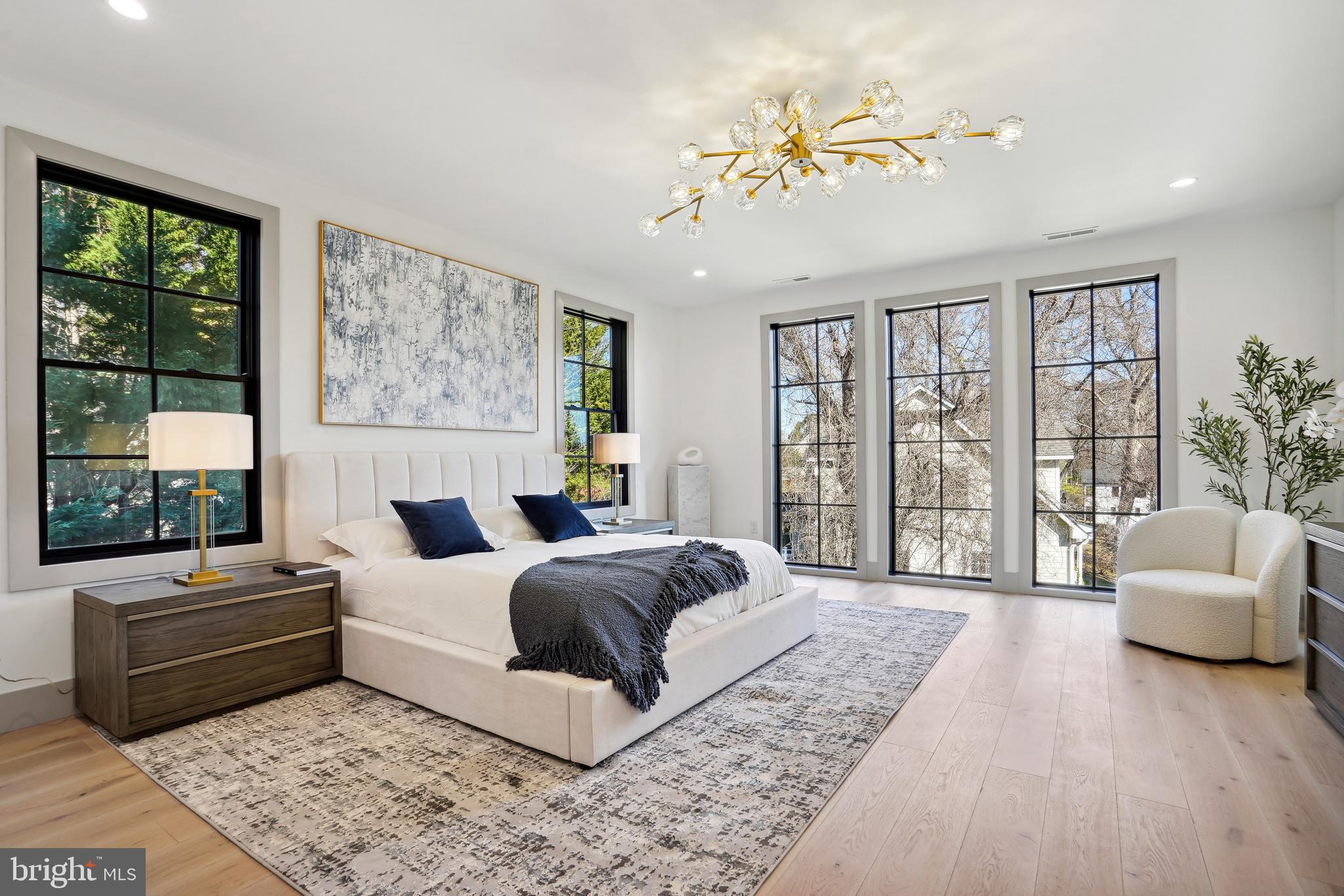 1807 Franklin Avenue McLean, VA 22101 - Photo 21 of 57 Spectacular Master Bedroom beautiful and elegance