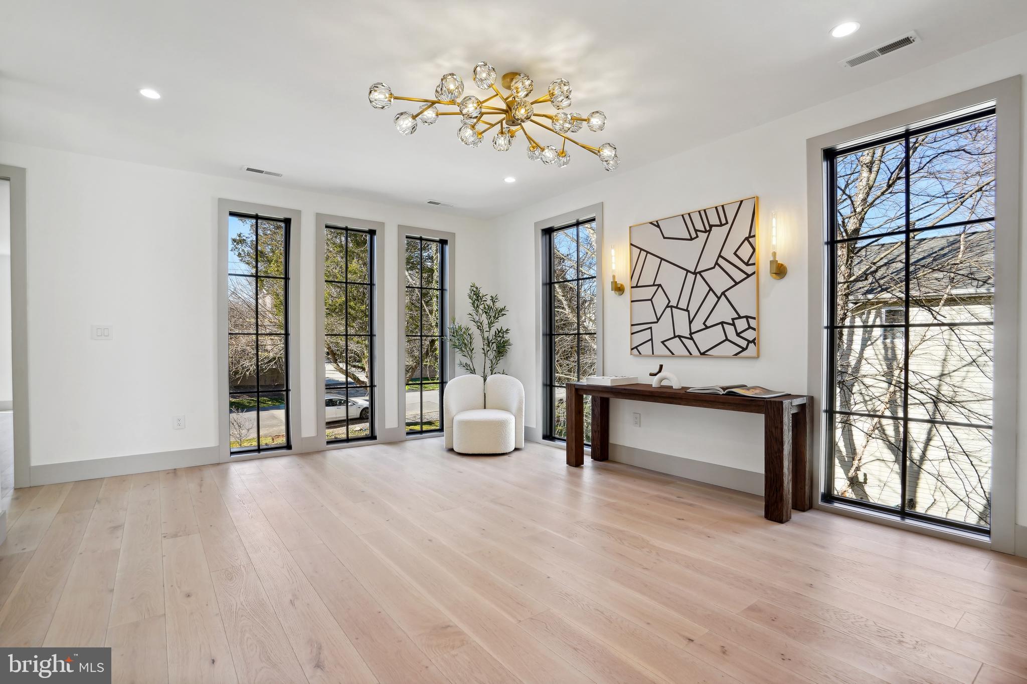 1807 Franklin Avenue McLean, VA 22101 - Photo 31 of 57 Open Loft with walls of floor to ceiling windows