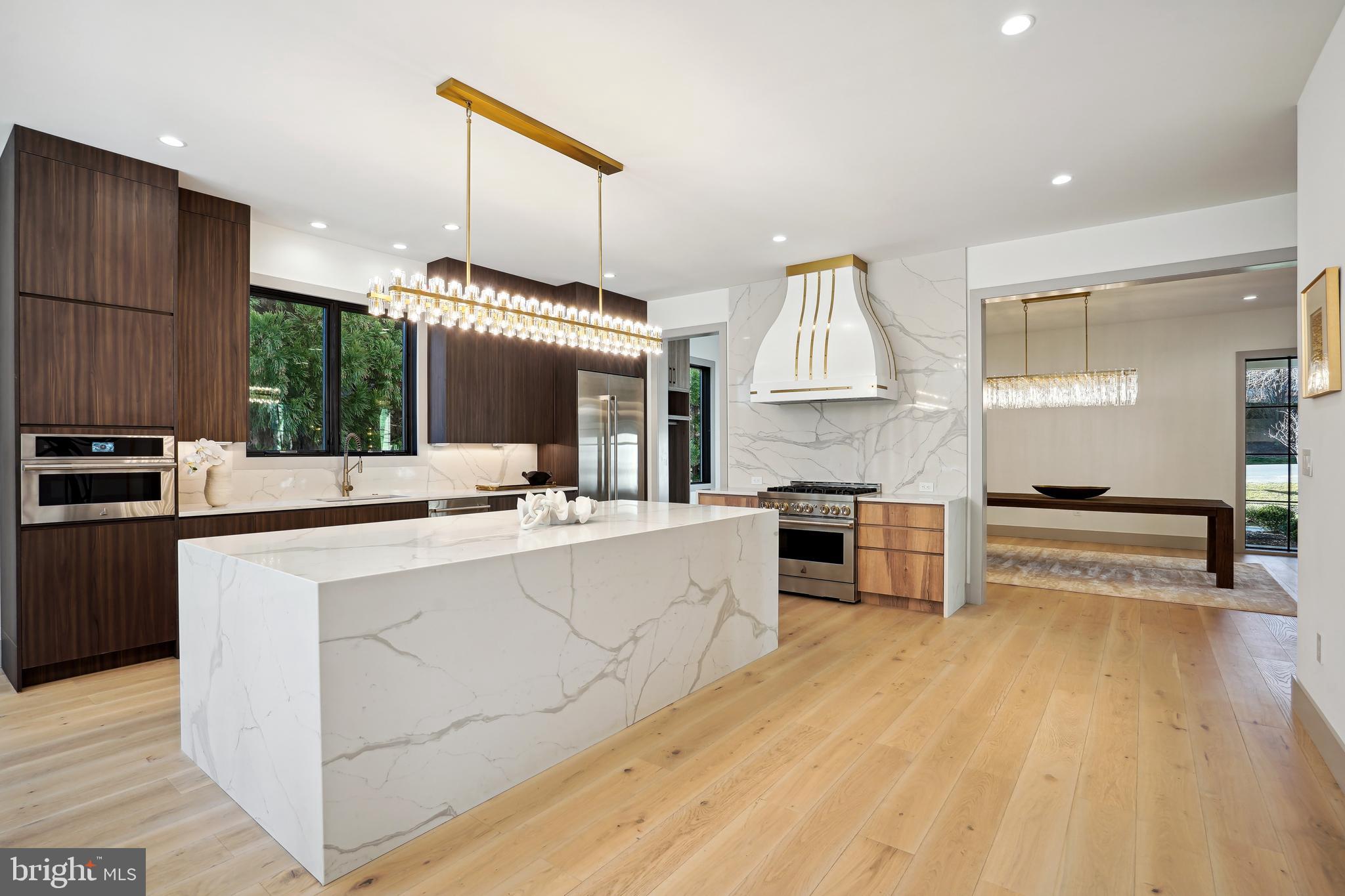 1807 Franklin Avenue McLean, VA 22101 - Photo 10 of 57 Walls of F-C windows w/ beautiful tree views