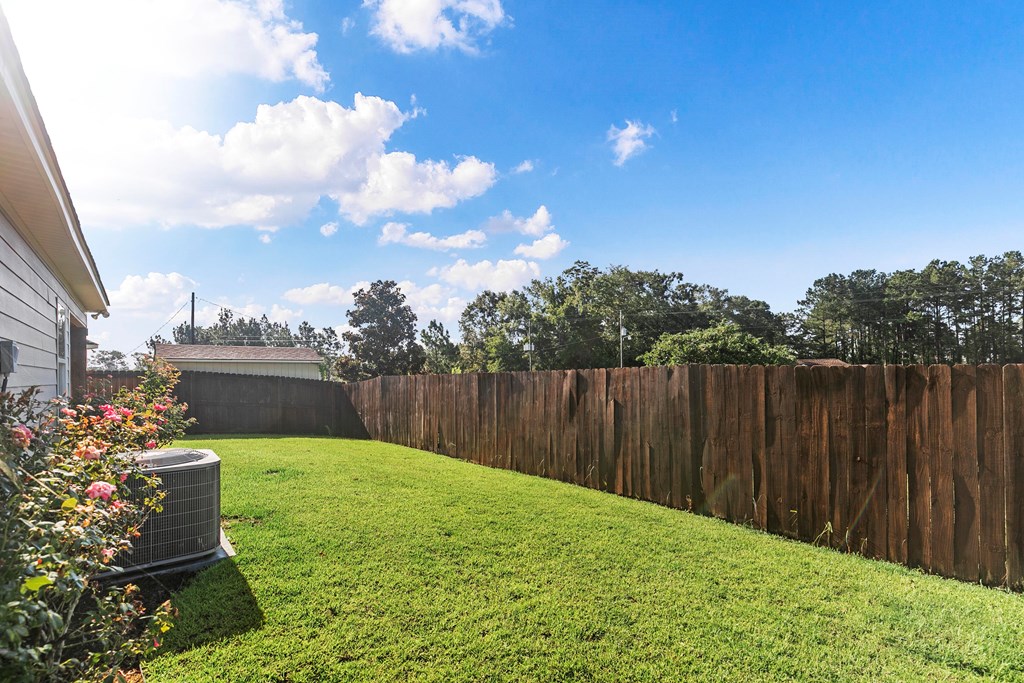 116 Ridgecrest Loop Dothan, AL 36301 - Photo 4 of 39 Gallery Image 4