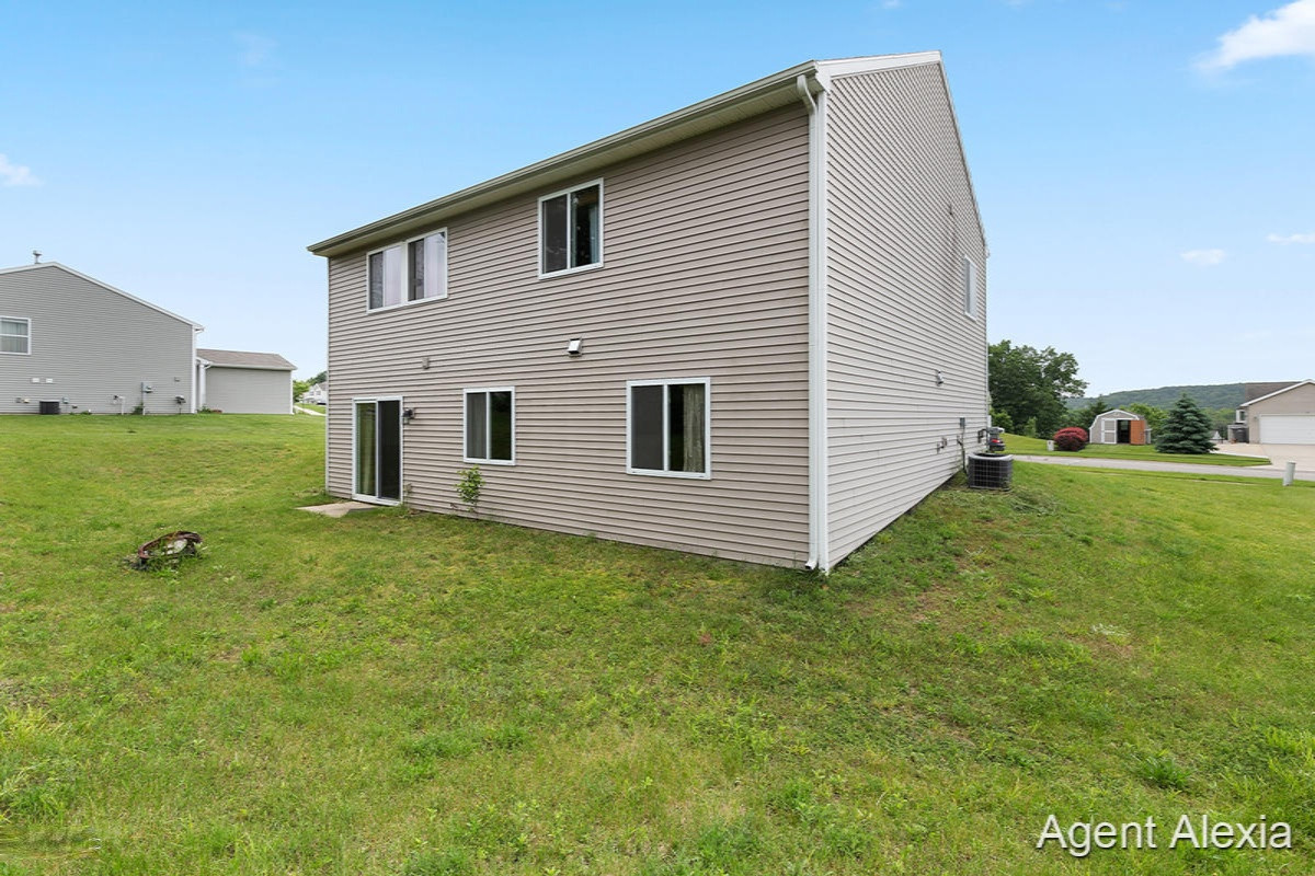 11603 Barnsley Road Lowell, MI 49331 - Photo 16 of 18