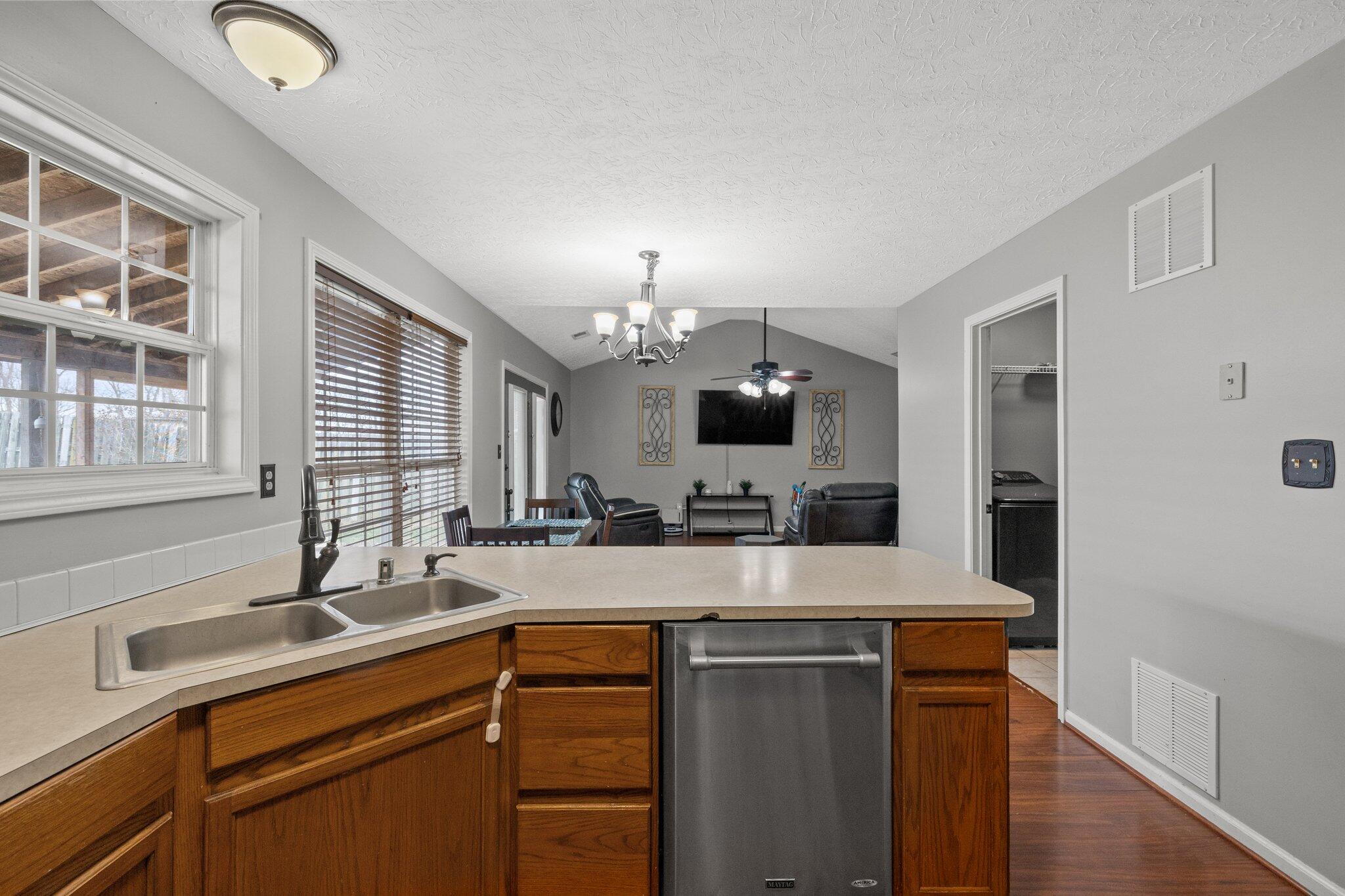 513 Ridge View Drive Nicholasville, KY 40356 - Photo 21 of 32 22-web-or-mls-513-ridge-view-dr