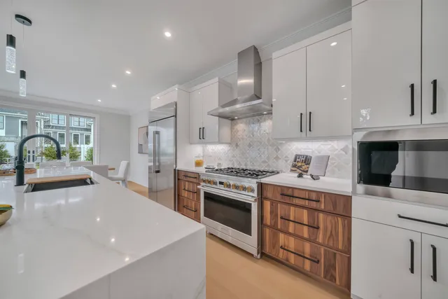 $1,499,000 | 18 William Street, Closter, NJ 07624