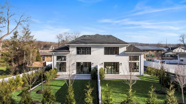 $1,499,000 | 18 William Street, Closter, NJ 07624