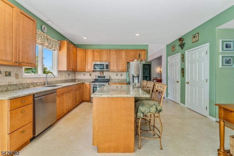23 Oakridge Road Washington, NJ 07882 - Photo 11 of 30