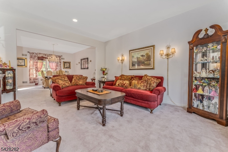 23 Oakridge Road Washington, NJ 07882 - Photo 5 of 30