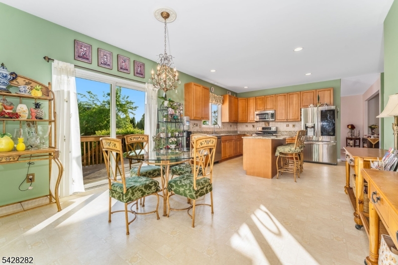 23 Oakridge Road Washington, NJ 07882 - Photo 9 of 30