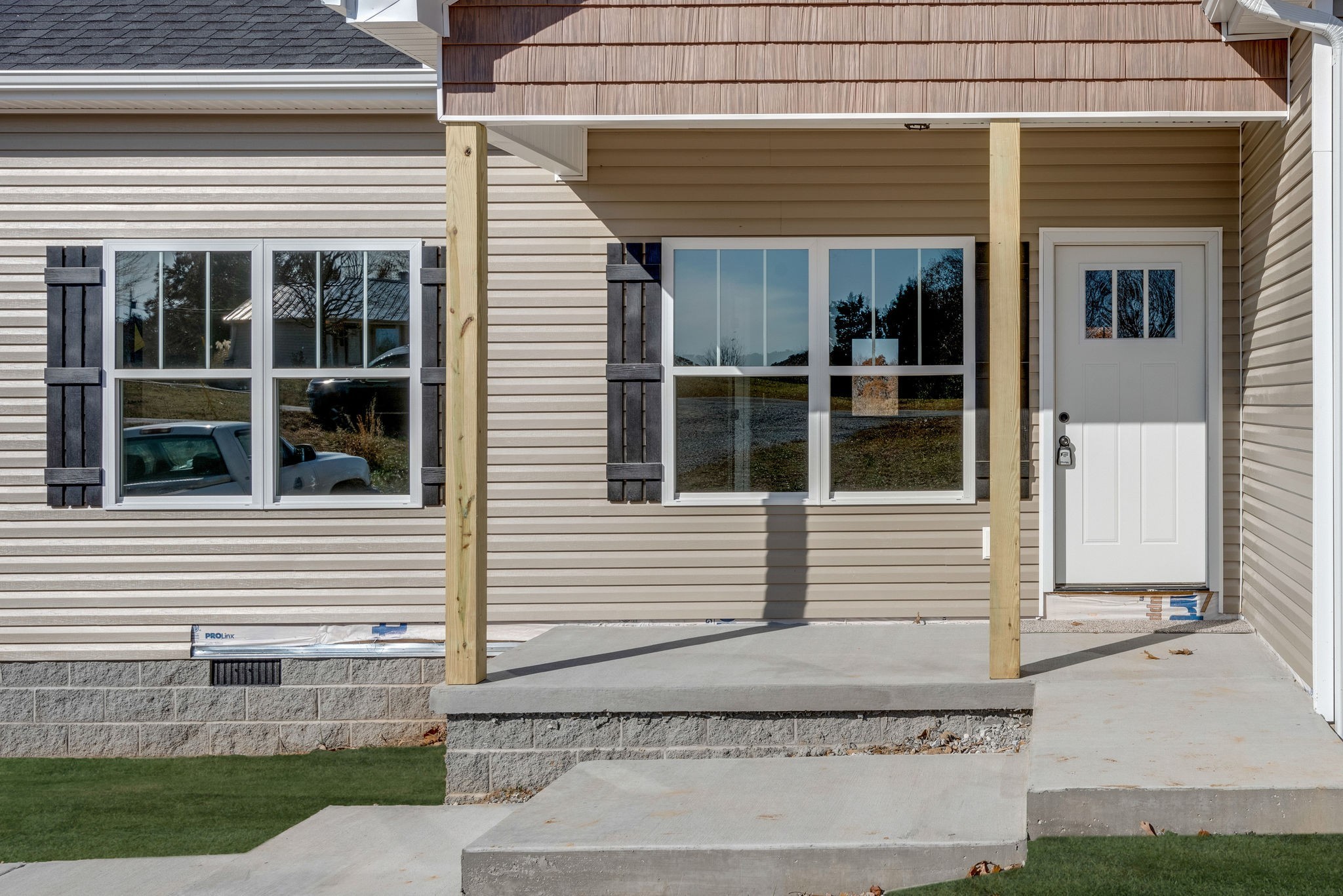 541 Murrell Road Dickson, TN 37055 - Photo 22 of 25 a white house with a outdoor space
