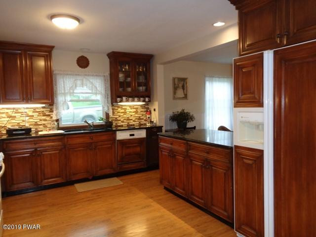 347 Swamp Brook Road Hawley, PA 18428 - Photo 12 of 32