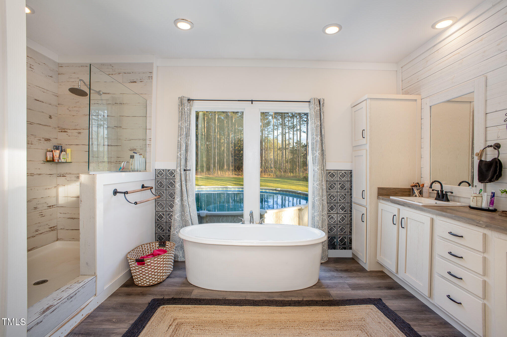 129 Red House Road Smithfield, NC 27577 - Photo 21 of 31 023_bc4a0050-edit_35