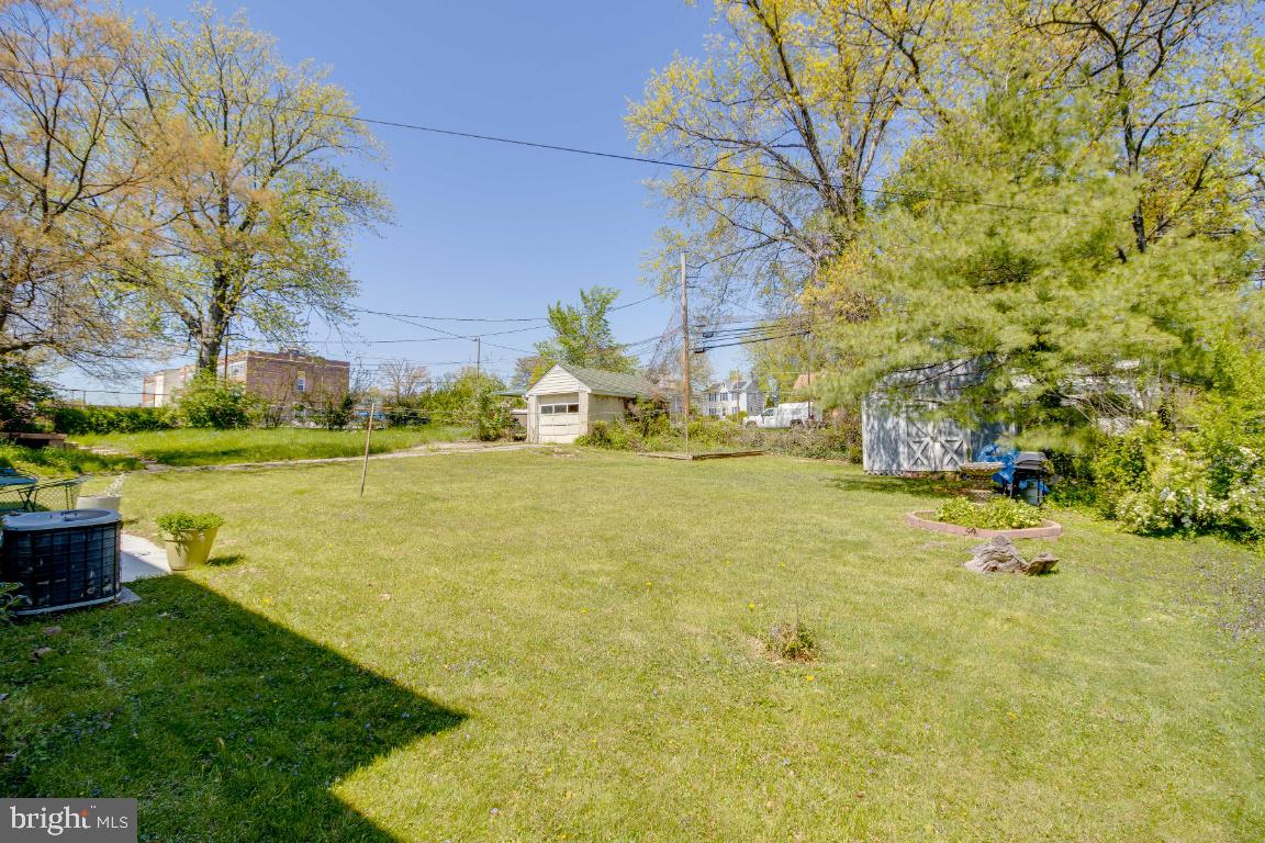 3018 Willoughby Road Baltimore, MD 21234 - Photo 43 of 48 spacious back yard