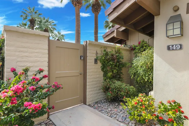 $749,000 | 149 Blue River Drive, Palm Desert, CA 92211