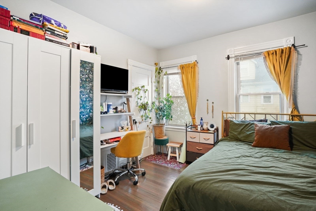 17 Howes Street, Unit 1 Boston, MA 02125 - Photo 8 of 15