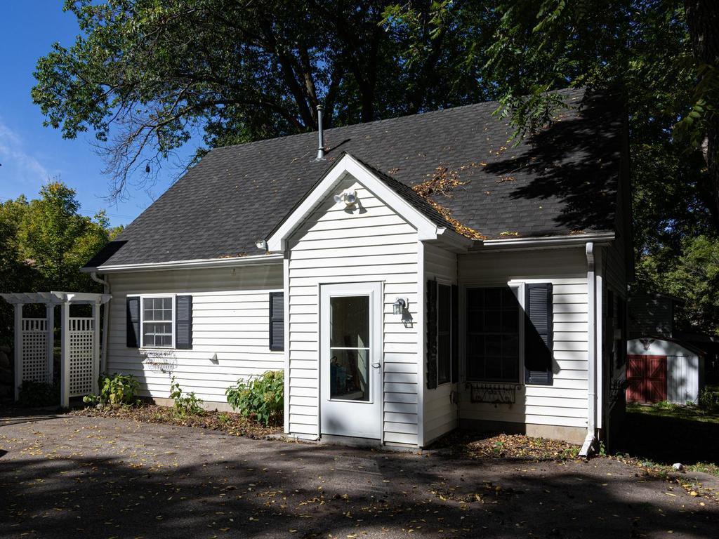 26270 Smithtown Road Excelsior, MN 55331 - Photo 24 of 32 Gallery Image 24