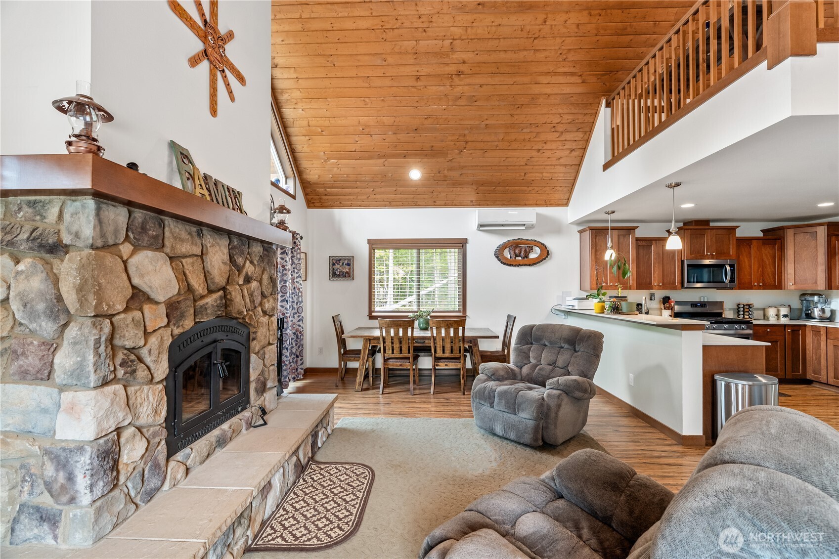 2415 Ocean Beach Road Copalis Crossing, WA 98536 - Photo 4 of 30 Gallery Image 4